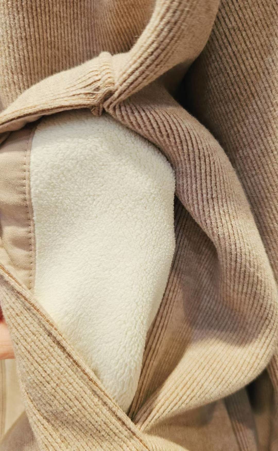 LINE_ALBUM_20251203(三) OLIVE秋冬韓國連線-原始檔3(服飾類)_260106_32