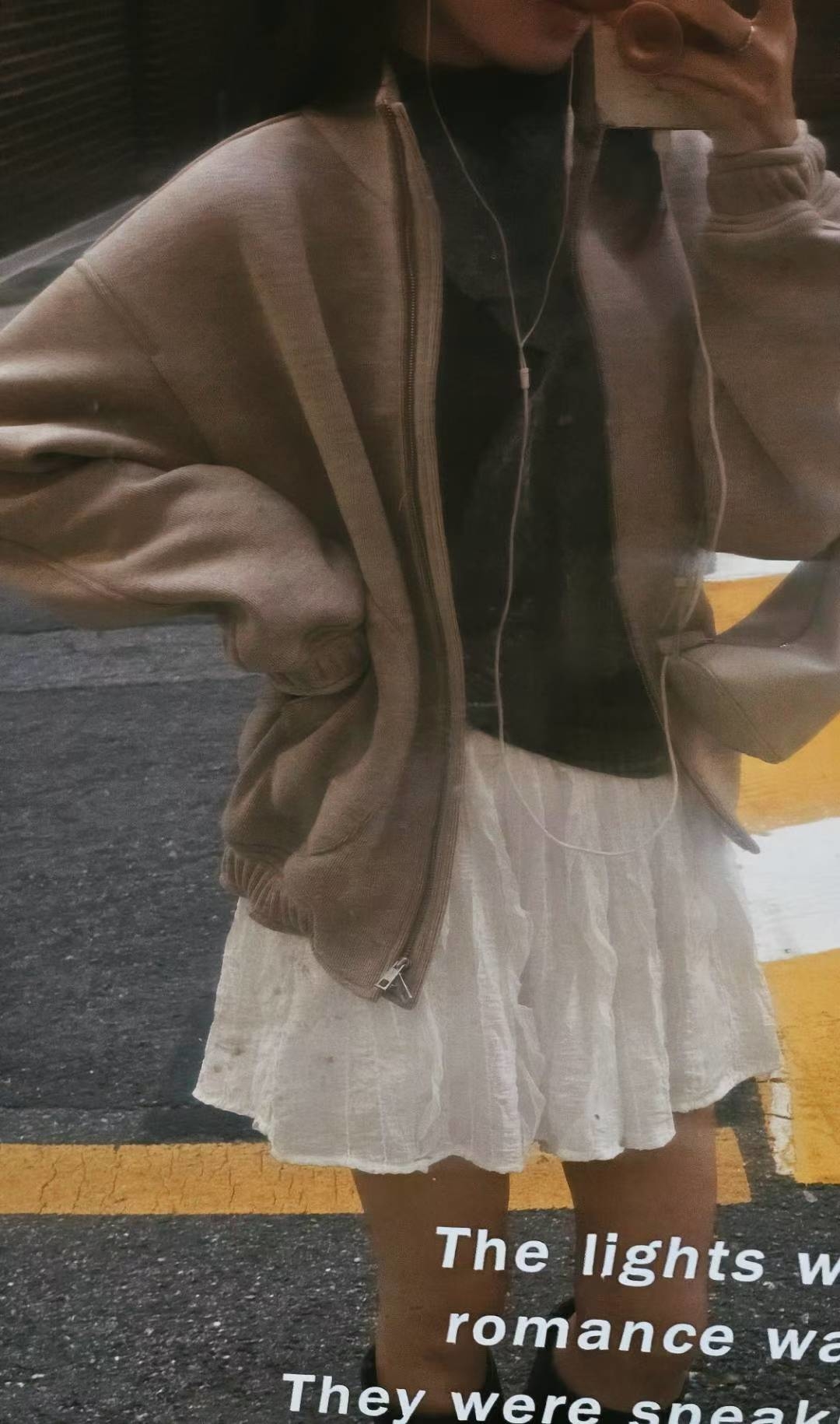 LINE_ALBUM_20251203(三) OLIVE秋冬韓國連線-原始檔3(服飾類)_260106_40