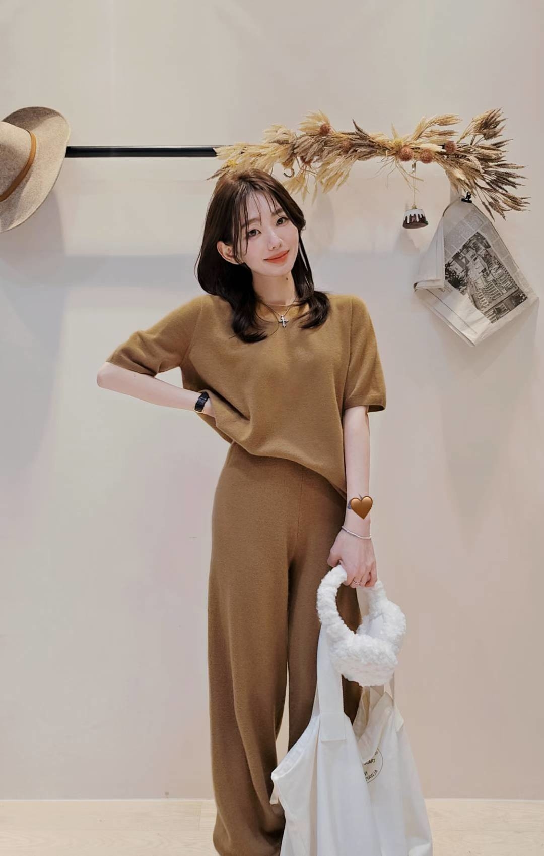 LINE_ALBUM_20251203(三) OLIVE秋冬韓國連線-原始檔3(服飾類)_260106_106