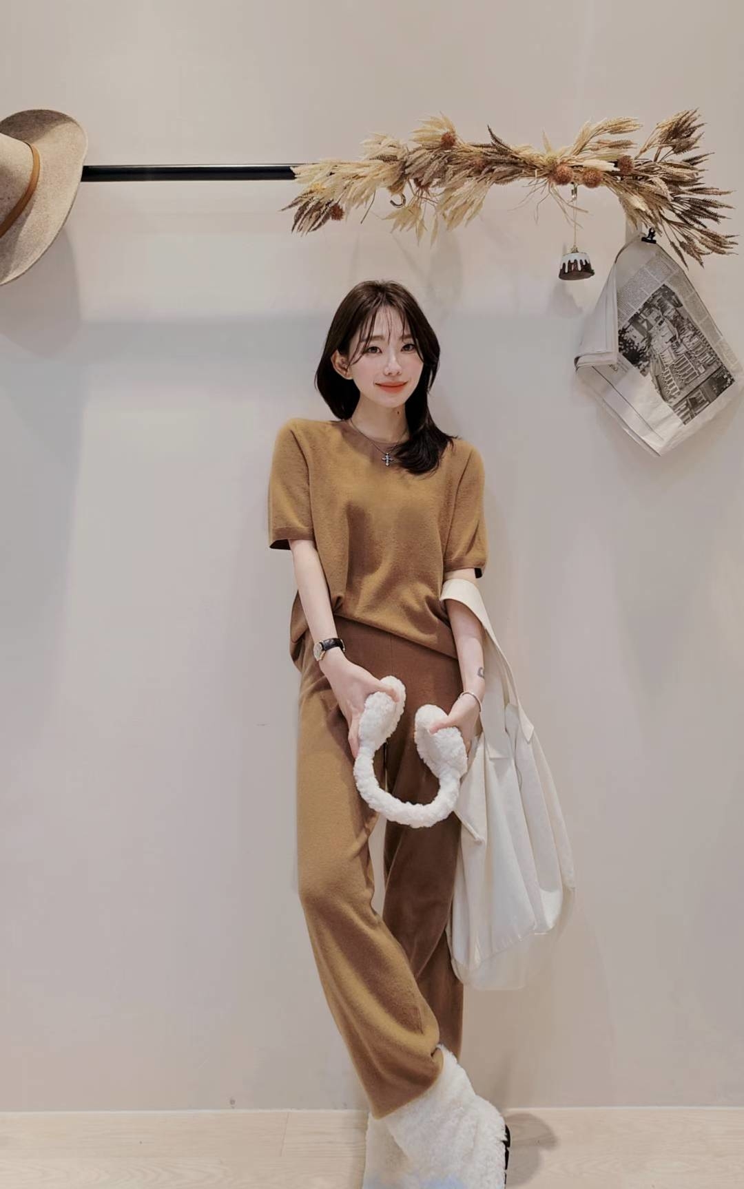 LINE_ALBUM_20251203(三) OLIVE秋冬韓國連線-原始檔3(服飾類)_260106_104