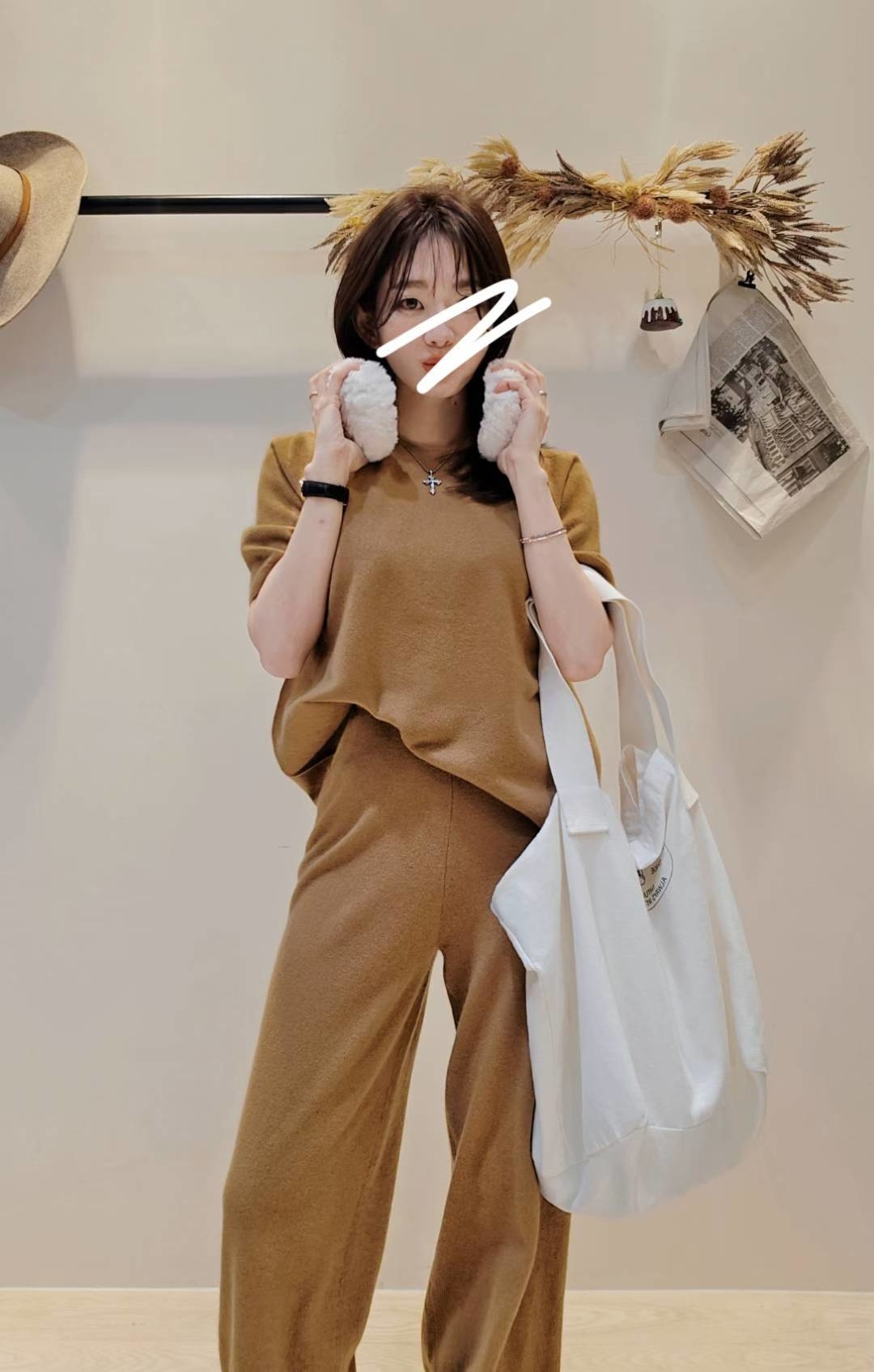 LINE_ALBUM_20251203(三) OLIVE秋冬韓國連線-原始檔3(服飾類)_260106_105