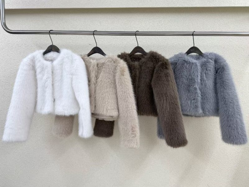 LINE_ALBUM_20251226(五) OLIVE秋冬韓國連線-原始檔4(服飾類)_260114_24