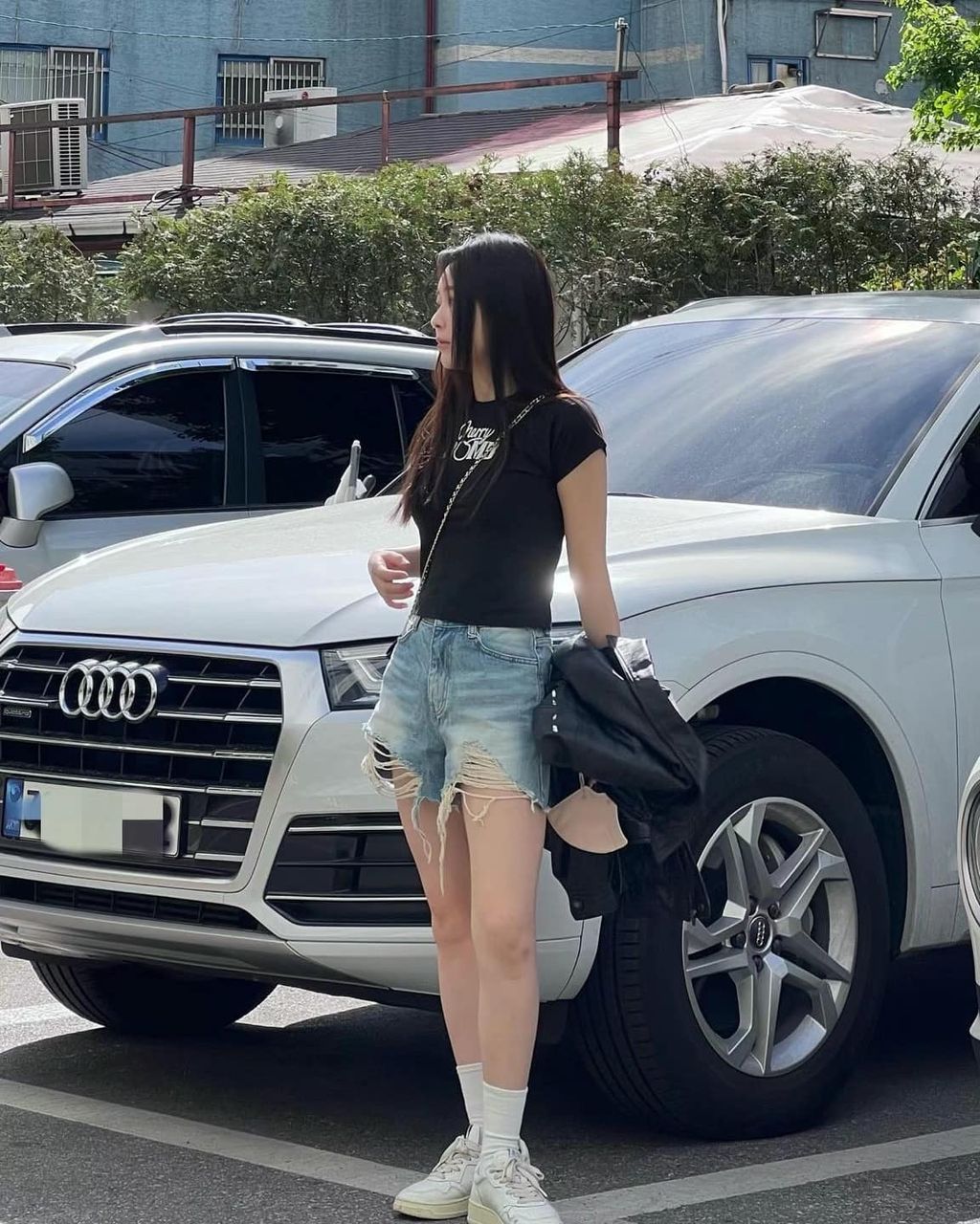 76Y7