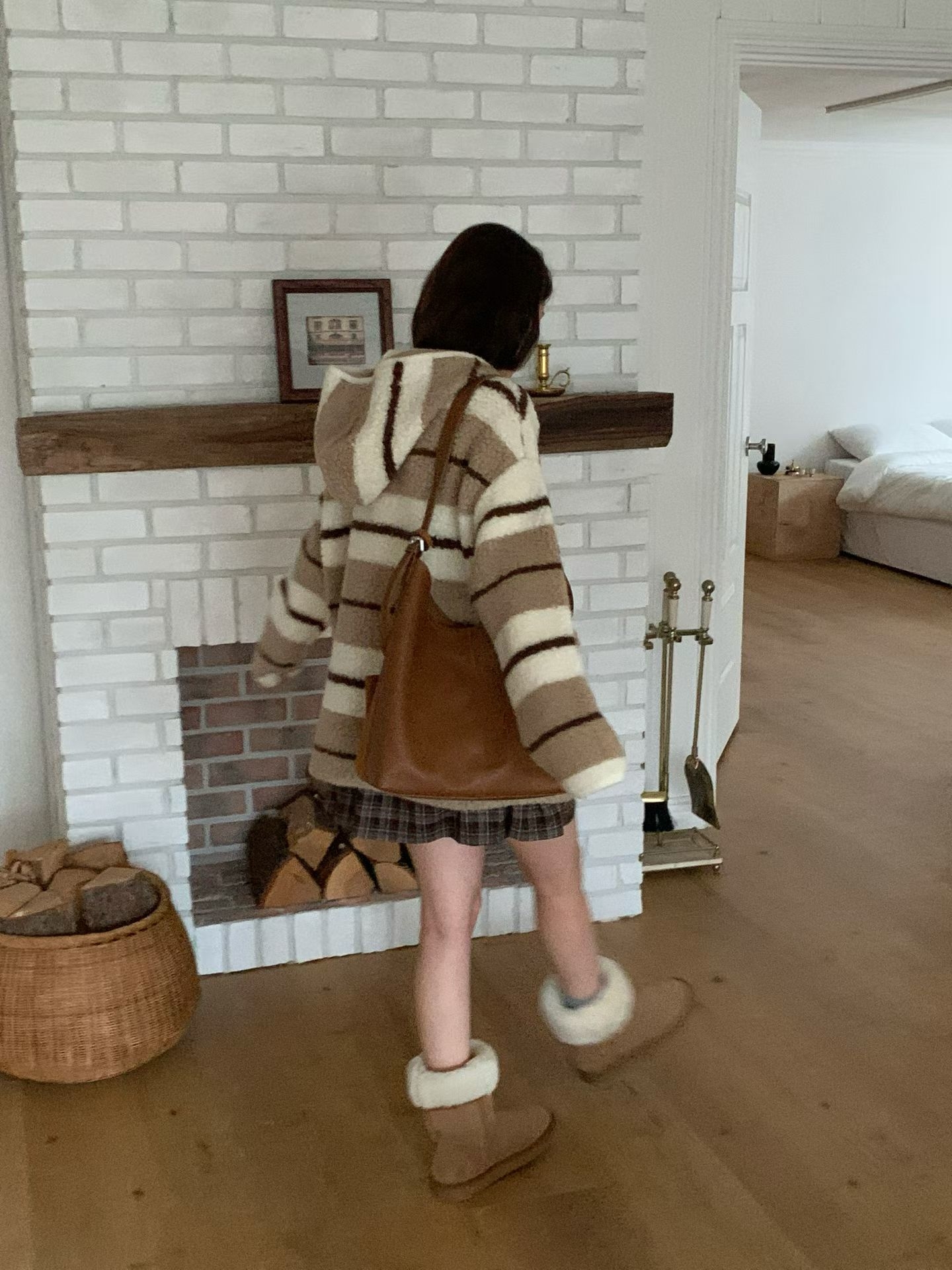 LINE_ALBUM_20251024(五) OLIVE秋冬韓國連線-原始檔1(鞋子.包包.飾品類)_251119_4