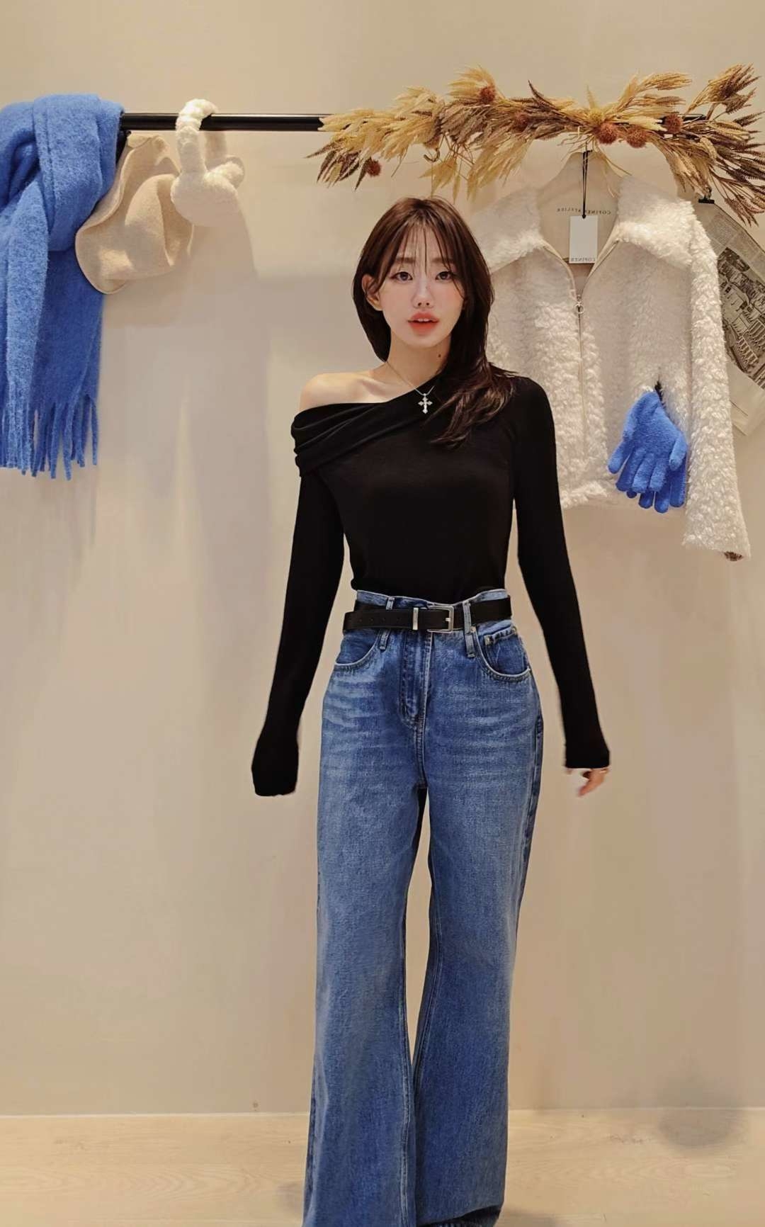 LINE_ALBUM_20251203(三) OLIVE秋冬韓國連線-原始檔3(服飾類)_260105_7