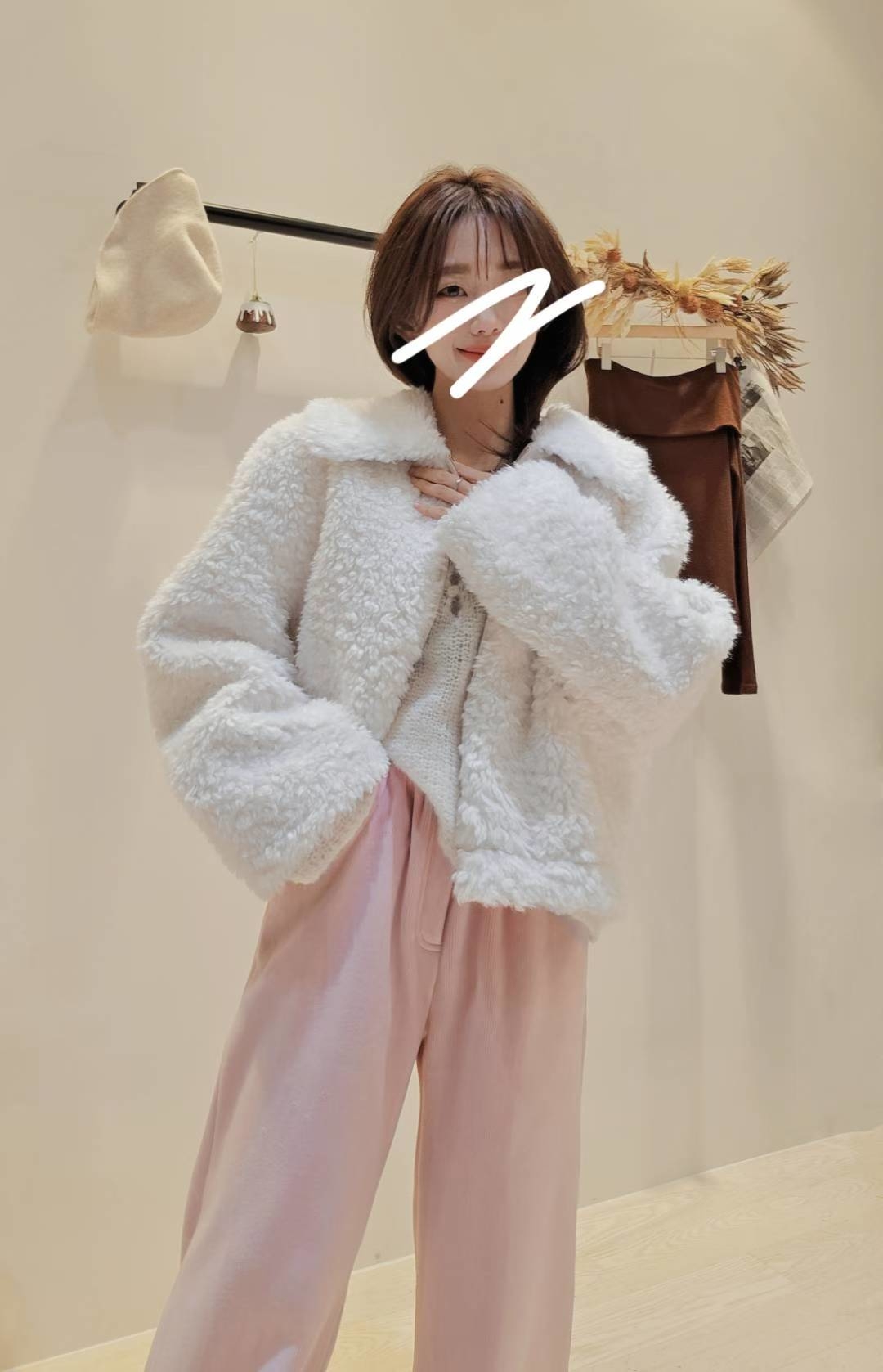 LINE_ALBUM_20251203(三) OLIVE秋冬韓國連線-原始檔3(服飾類)_260106_23