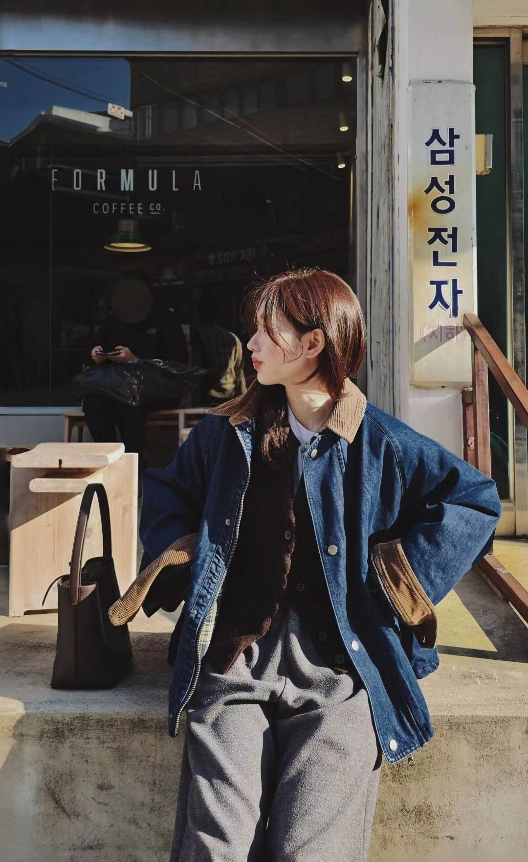 LINE_ALBUM_20251203(三) OLIVE秋冬韓國連線-原始檔3(服飾類)_260106_96