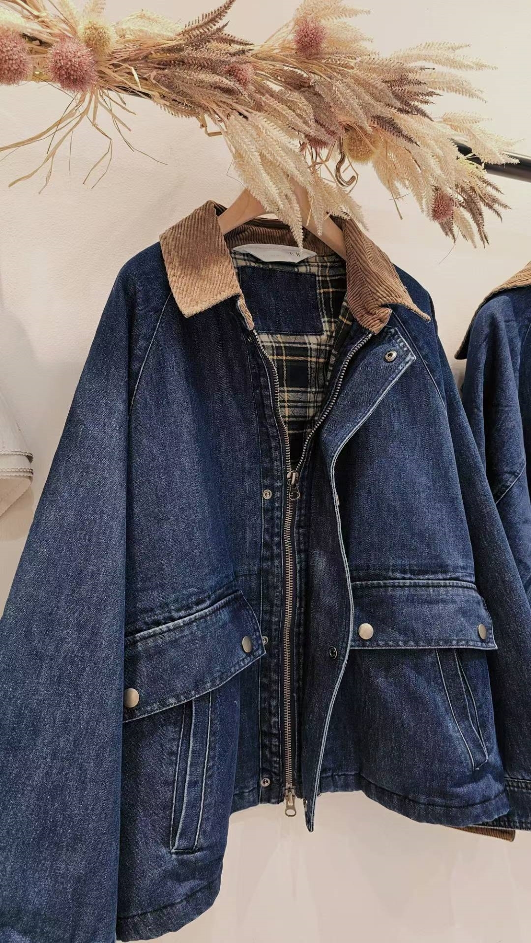 LINE_ALBUM_20251203(三) OLIVE秋冬韓國連線-原始檔3(服飾類)_260106_87