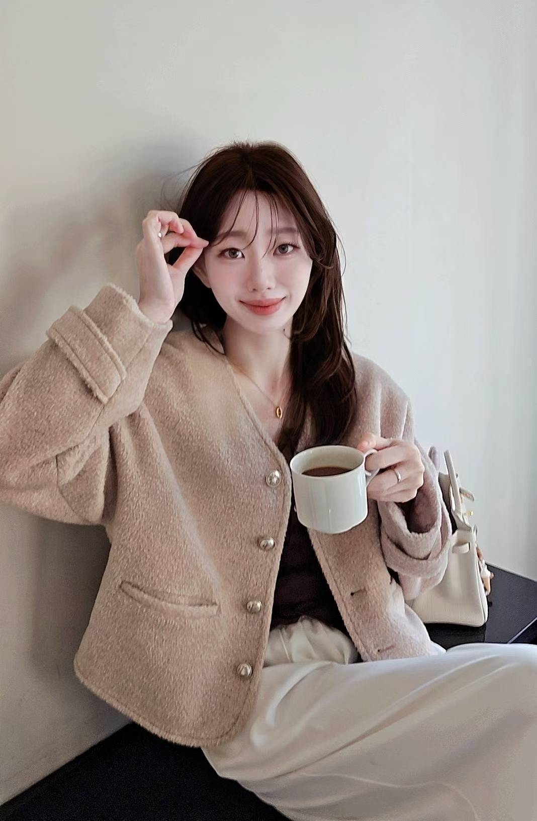 LINE_ALBUM_20251203(三) OLIVE秋冬韓國連線-原始檔3(服飾類)_260106_74