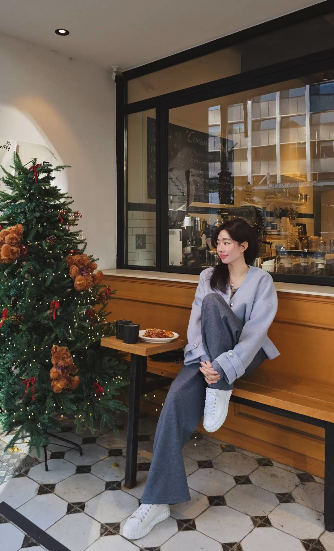 LINE_ALBUM_20251203(三) OLIVE秋冬韓國連線-原始檔3(服飾類)_260106_63