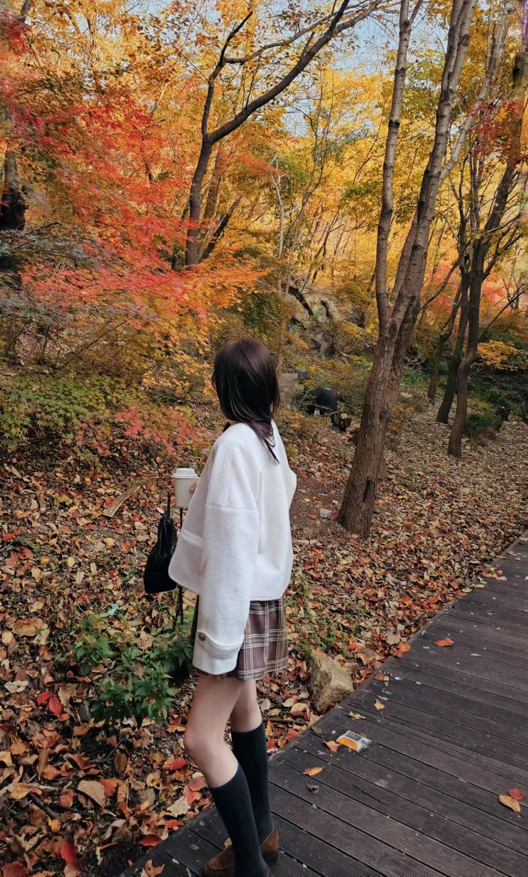 LINE_ALBUM_20251203(三) OLIVE秋冬韓國連線-原始檔3(服飾類)_260106_71