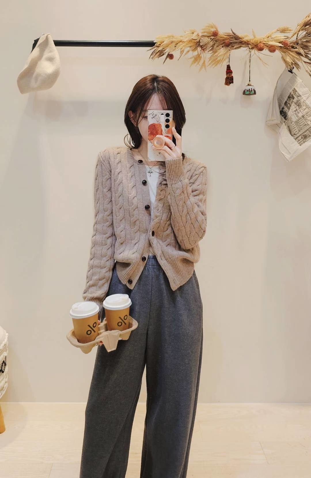 LINE_ALBUM_20251226(五) OLIVE秋冬韓國連線-原始檔3(服飾類)_260109_27