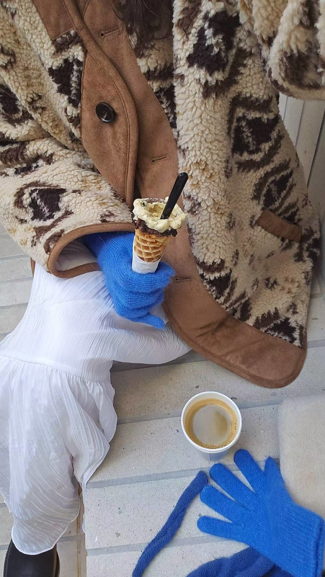 LINE_ALBUM_20251203(三) OLIVE秋冬韓國連線-原始檔3(服飾類)_260106_126