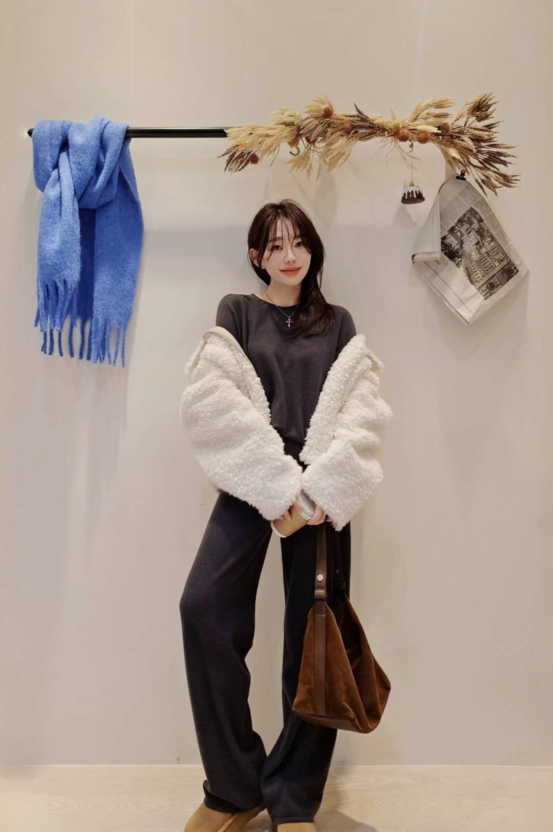 LINE_ALBUM_20251203(三) OLIVE秋冬韓國連線-原始檔3(服飾類)_260106_112