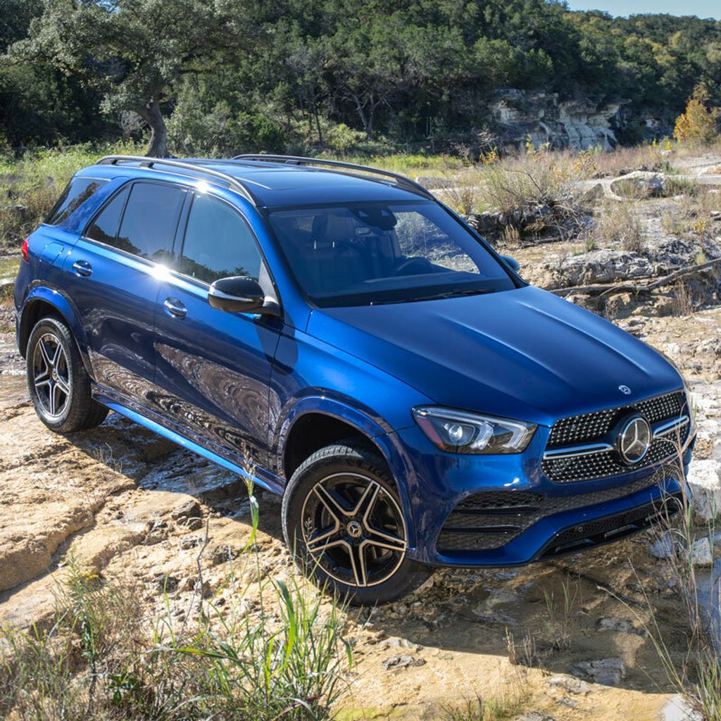 MercedesBenz GLE 450 AMG Line Cycle & Carriage
