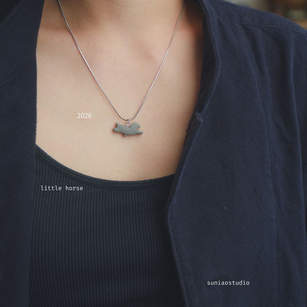 穿搭4_5小馬灰正方調色2