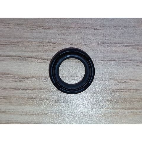 LEFT CRANKCASE SUB OIL SEAL 2