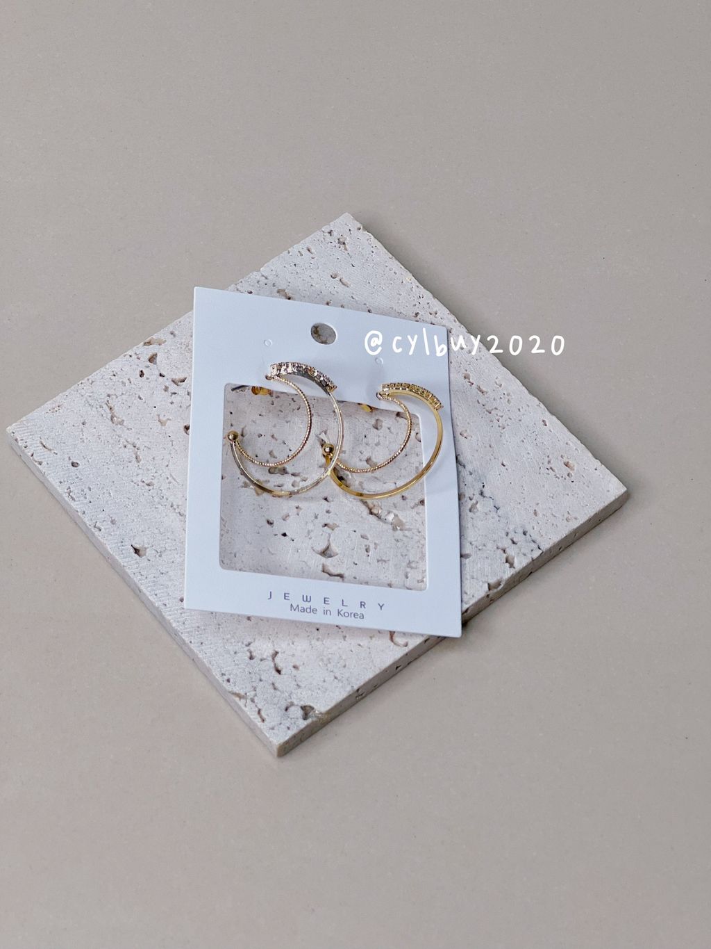 38181117-D295-48F9-A315-5D0283E4F1FF