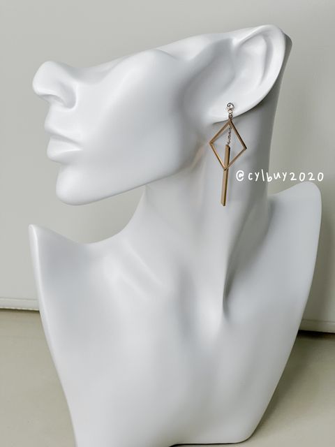 93988437-8DE3-43DD-9DDE-38F0229DAEC5