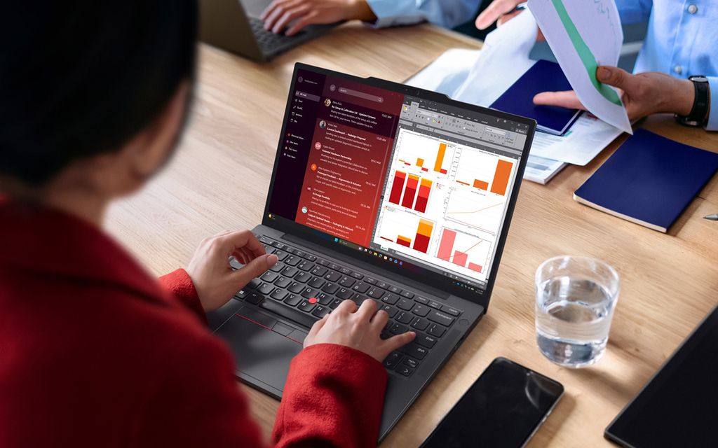 lenovo-thinkpad-x13-gen-7-13-amd-pdp-feature-1