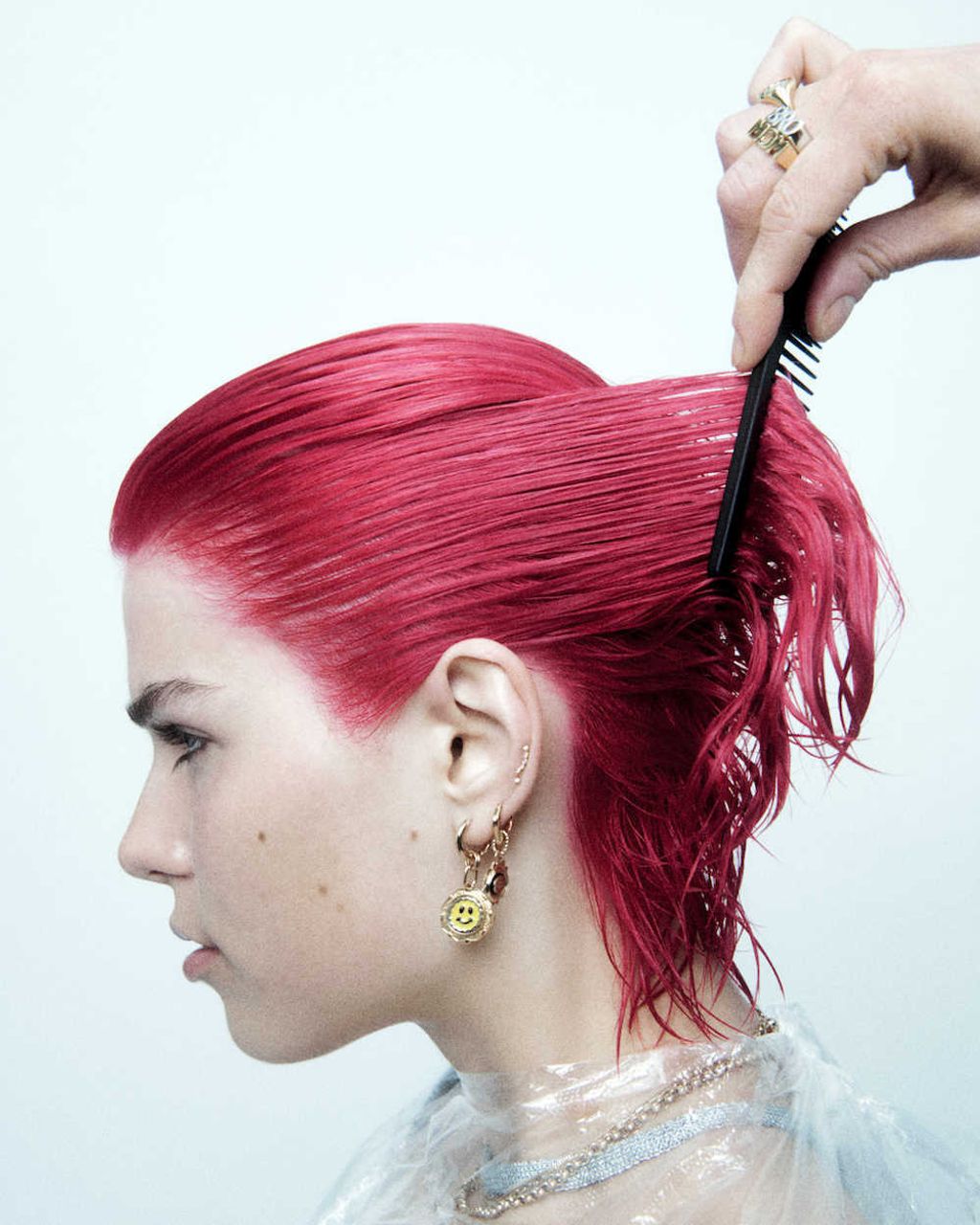 Happy_coin_yellow_marco_huggie_yasmeen_charm_diamond_quadron_gold