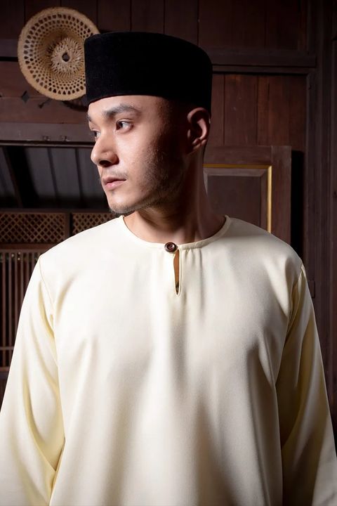 Light-Yellow-Dewasa-3