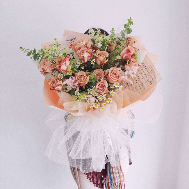 My Florist Diary | Our Collections - Cappuccino Rose Bouquet