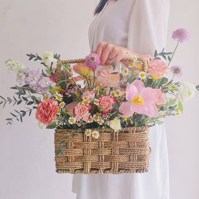 My Florist Diary | Our Collections - Luxurious Garden Style Flower Basket