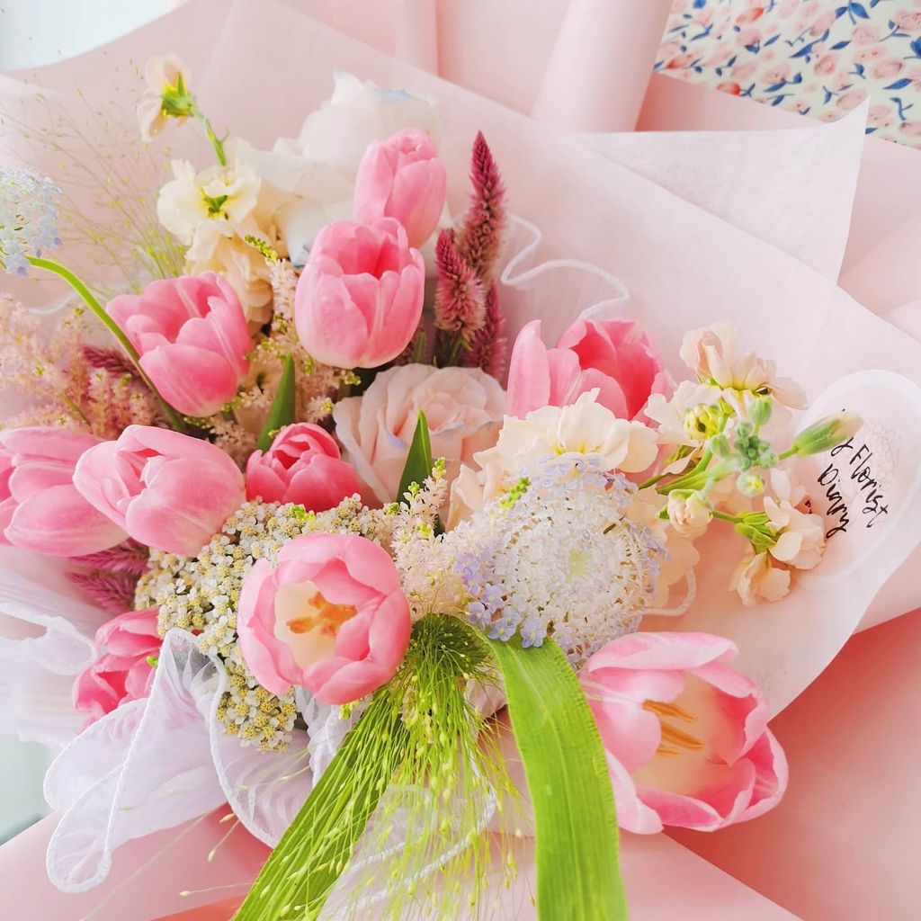 Pink Tulips Mix Bouquet 2.1.jpg