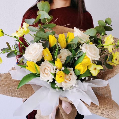 Yellow Tulips Mix Bouquet 1.jpg