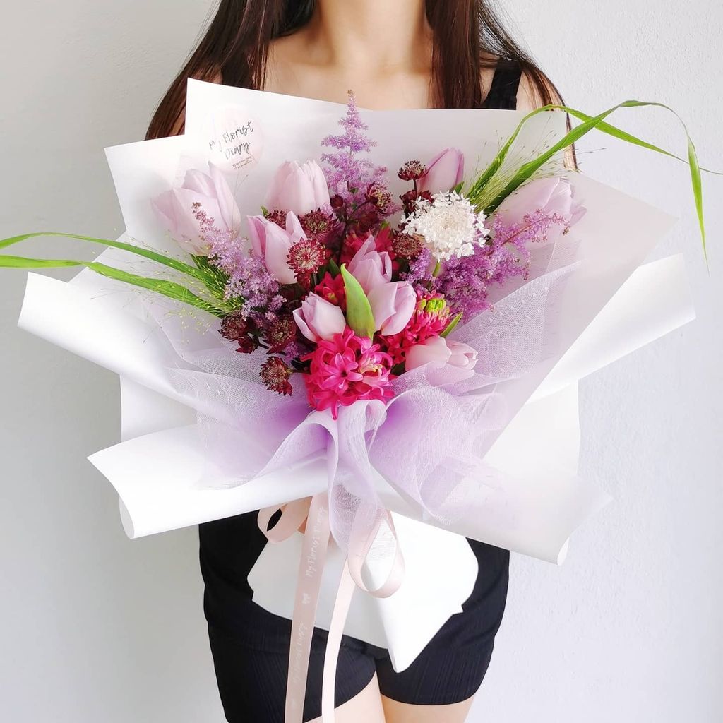 Light Purple Tulips Bouquet.jpg