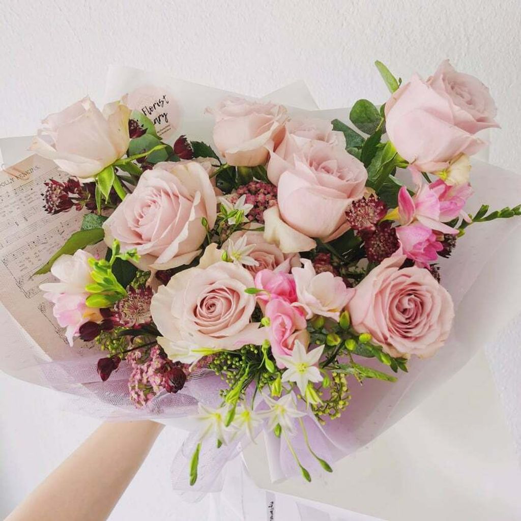 Puzzle Ocean Rose Bouquet 2.jpg