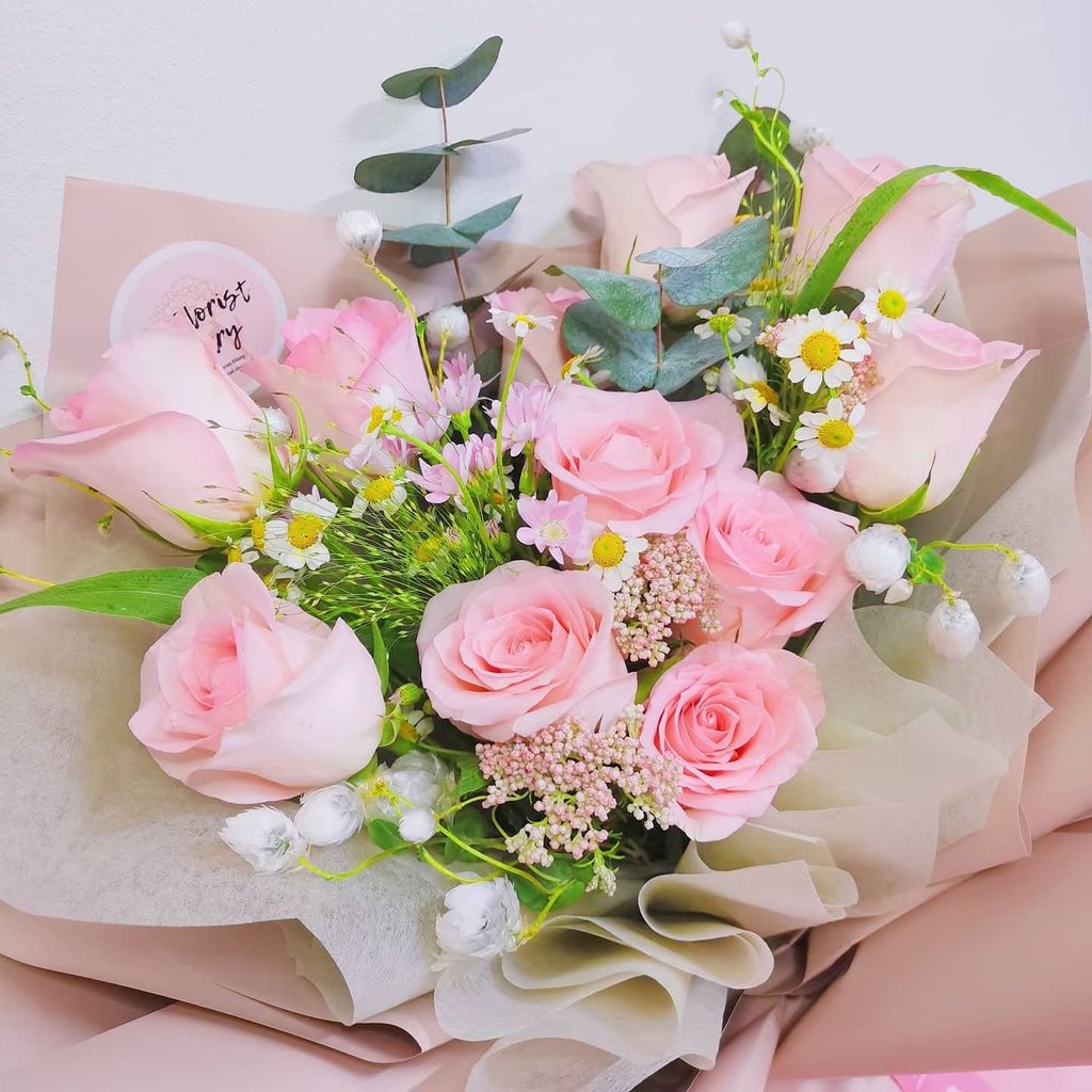 Pink Rose Bouquet 2.jpg