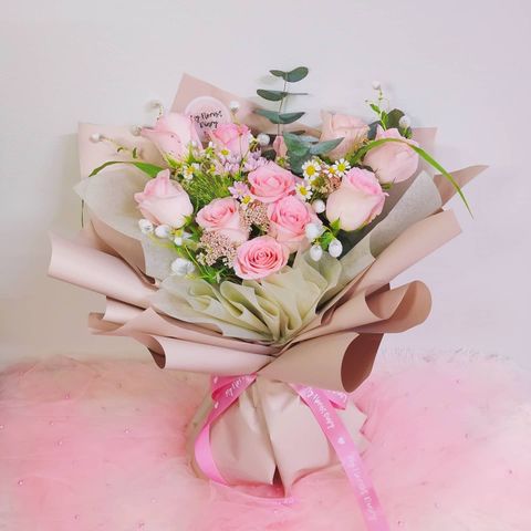 Pink Rose Bouquet.jpg