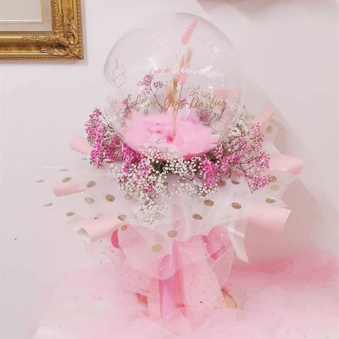 Balloon Baby Breath Bouquet.jpg