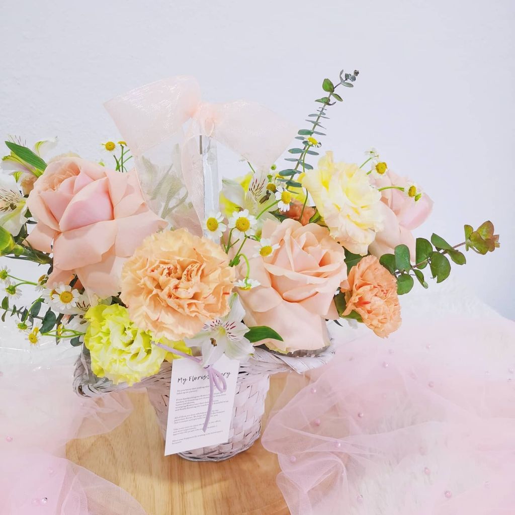 Peach Flower Basket 2.jpg