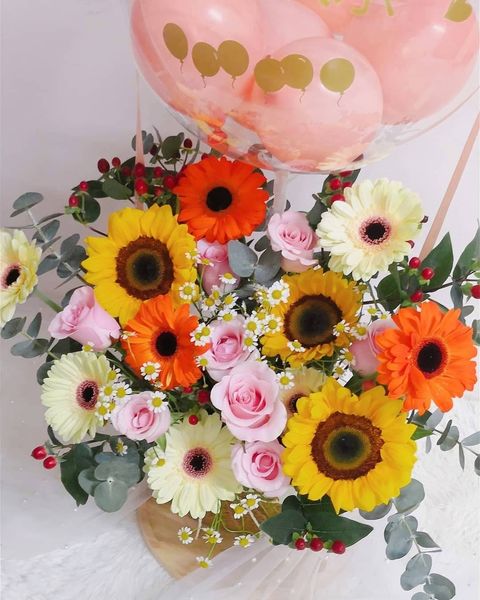 Grand Flower Basket 1.jpg