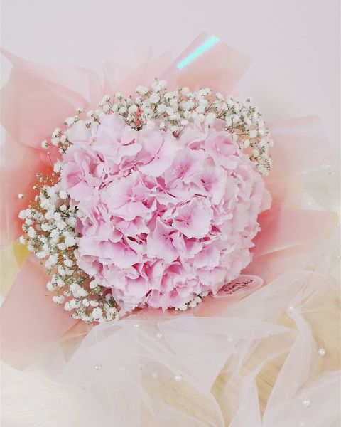 Imported Hydrangea Bouquet 1.jpg