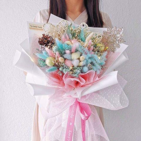 Colourful Preserved Bouquet.jpg