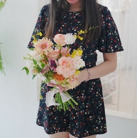 Garden Style Bridal Bouquet 1.jpg