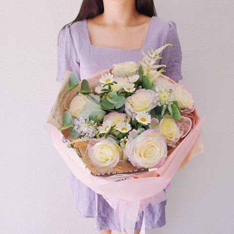 Sweet Aurora Round Bouquet.jpg