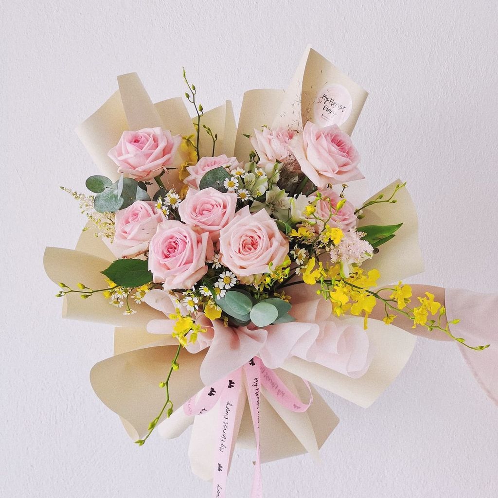 Pink Lychee Roses Bouquet 1.jpg