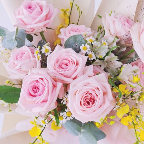 Pink Lychee Roses Bouquet 2.jpg