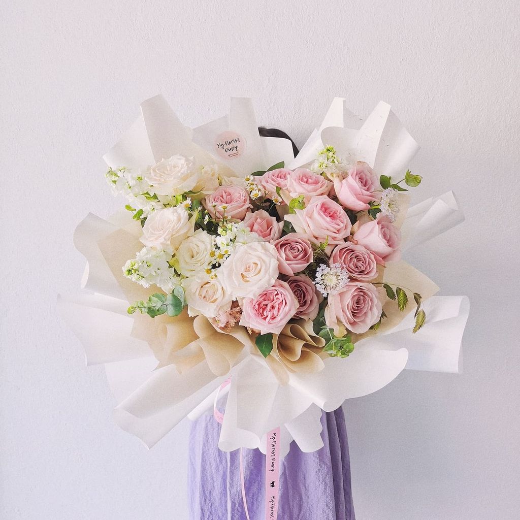 Ombre Soft Pastel Roses Bouquet.jpg