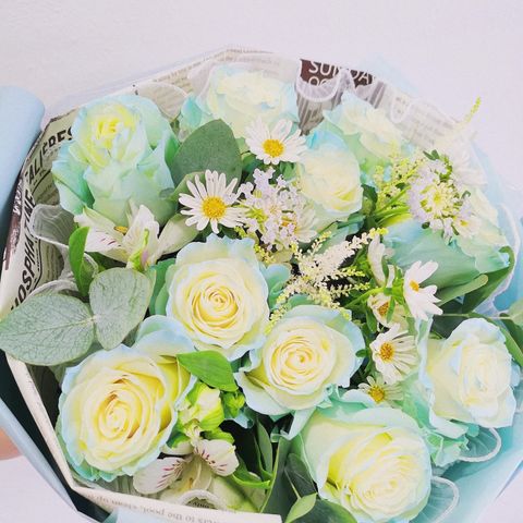 White Sky Roses Round Bouquet 1.jpg