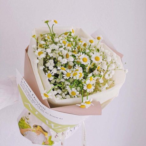 Chamomile White BB Bouquet 1.jpg