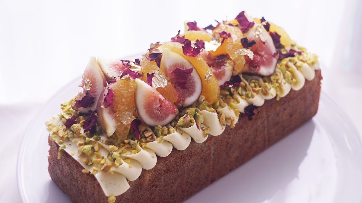 HEYLOAF | PISTACHIO ALMOND LOAF