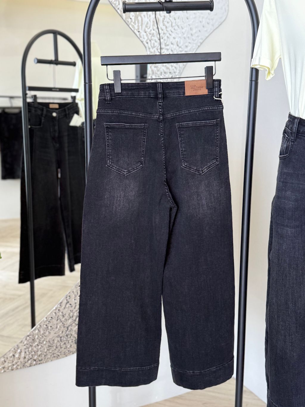 image_8FE6B0E0-5FC3-45CC-A4DC-EEB11729418F_1763883480