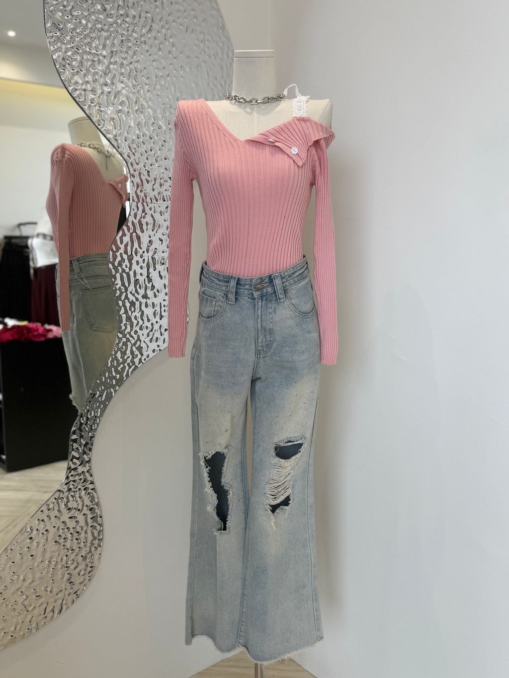 image_0197679D-F5C8-4AC5-95AA-F398D89FC7C0_1764321487