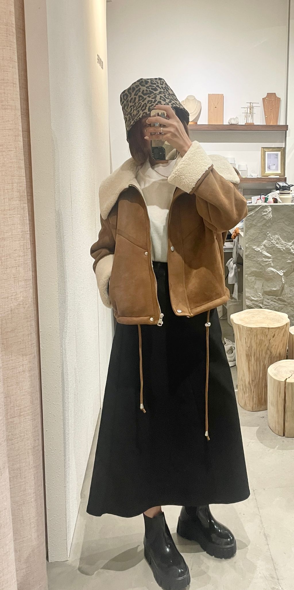 image_B6BDAE59-C2BB-4DE0-840F-1B0A831C6CA3_1763712143